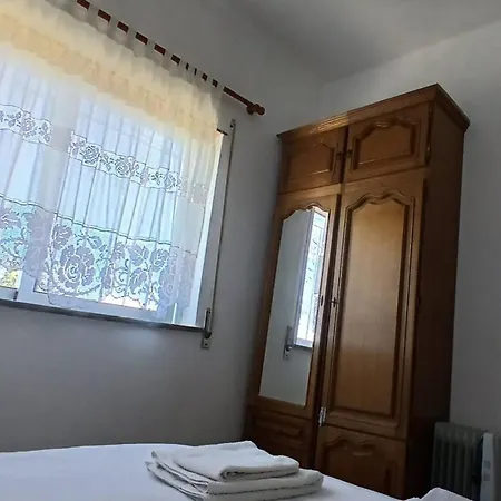 בית נופש Belamandil Garden ,family Holidays ,caminho Do Torrejao *
